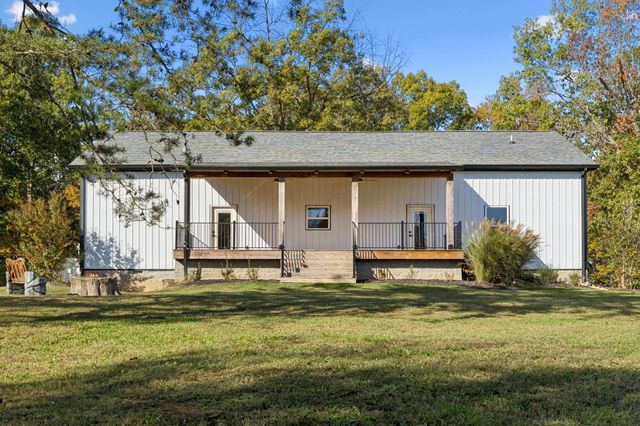 6060 Washer Rd, Lyles, TN 37098