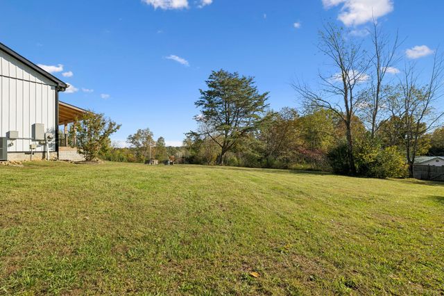 6060 Washer Rd, Lyles, TN 37098