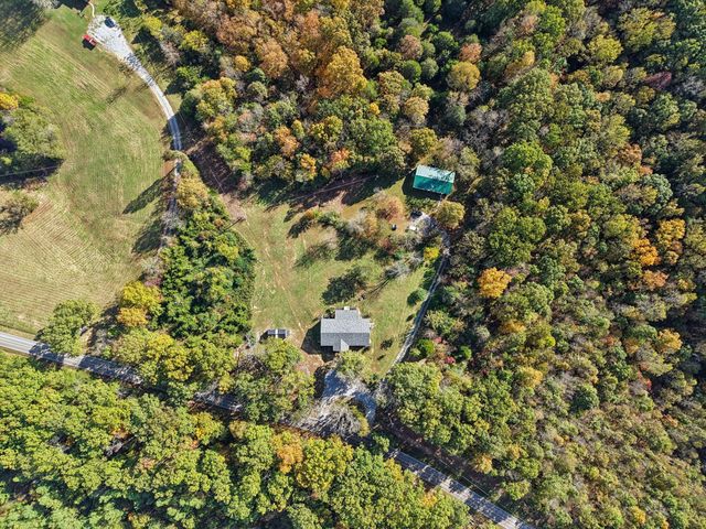 6060 Washer Rd, Lyles, TN 37098