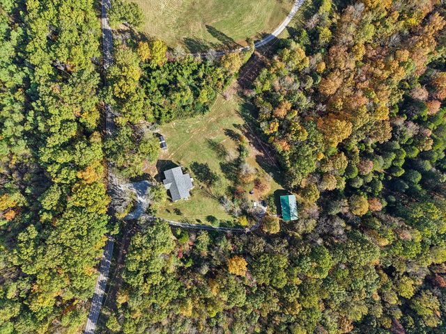 6060 Washer Rd, Lyles, TN 37098