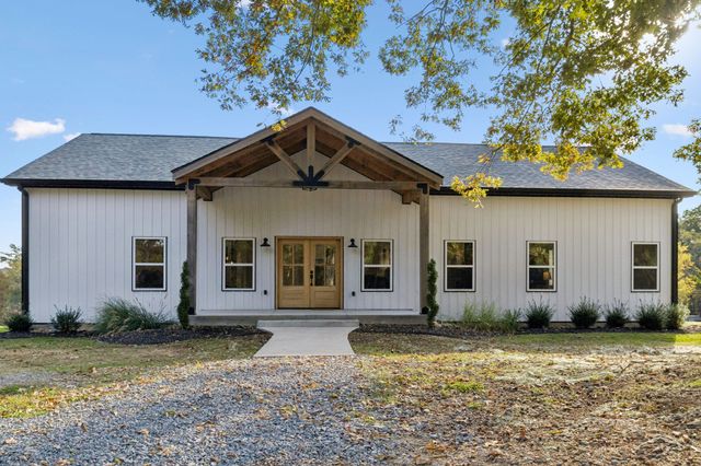 6060 Washer Rd, Lyles, TN 37098