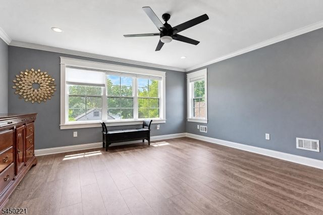1074 Colfax Ave, Pompton Lakes Boro, NJ 07442