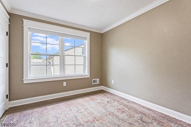 1074 Colfax Ave, Pompton Lakes Boro, NJ 07442
