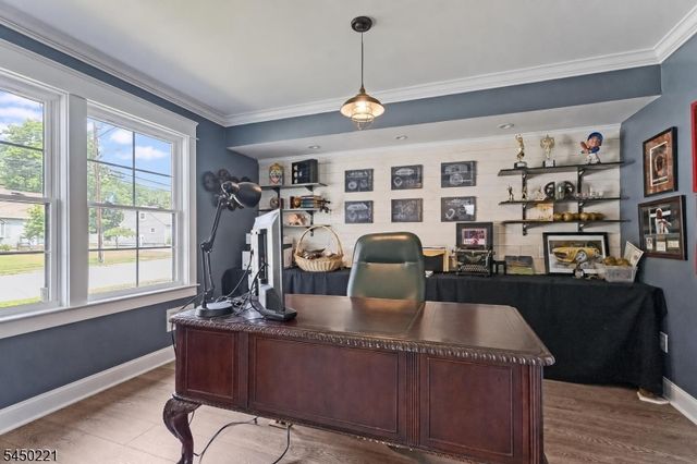 1074 Colfax Ave, Pompton Lakes Boro, NJ 07442