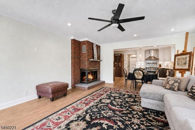 1074 Colfax Ave, Pompton Lakes Boro, NJ 07442