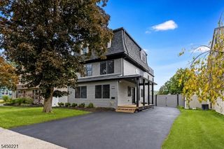 1074 Colfax Ave, Pompton Lakes Boro, NJ 07442
