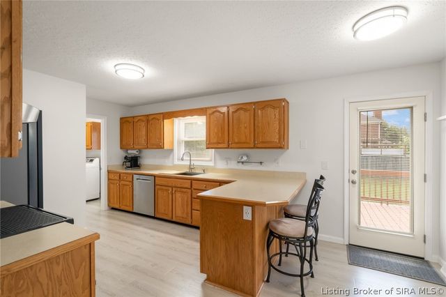 3109 Savannah Drive, Jeffersonville, IN 47130