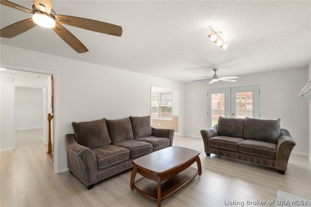 3109 Savannah Drive, Jeffersonville, IN 47130