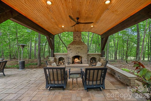 1305 Anniston Place, Wesley Chapel, NC 28079