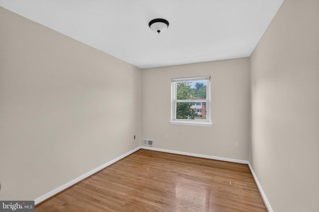 2931 SUNSET LN, Suitland, MD 20746