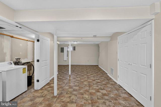 2931 SUNSET LN, Suitland, MD 20746