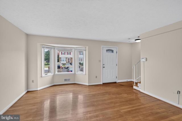 2931 SUNSET LN, Suitland, MD 20746