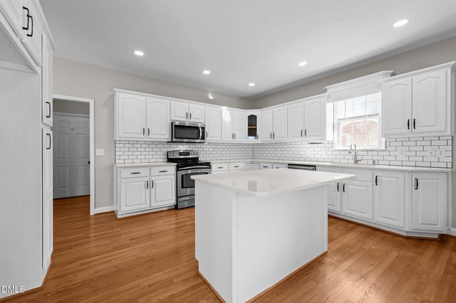 2327 Olde Spring Court, Graham, NC 27253