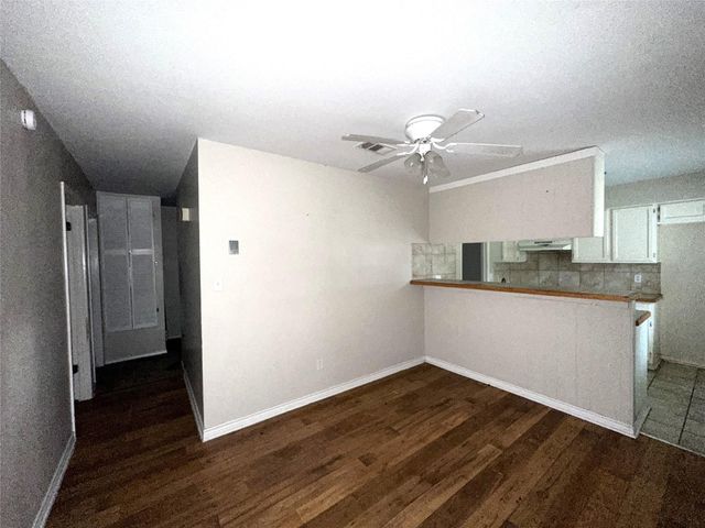 11024 S Hwy 71, El Campo, TX 77437