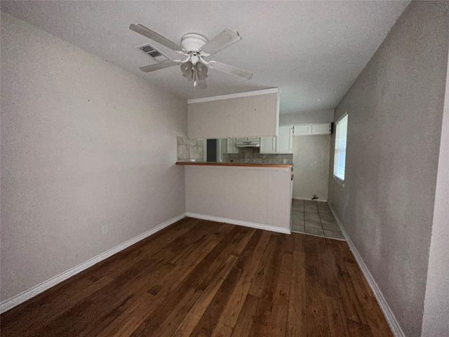 11024 S Hwy 71, El Campo, TX 77437