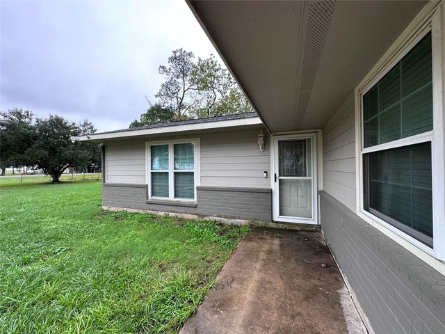 11024 S Hwy 71, El Campo, TX 77437