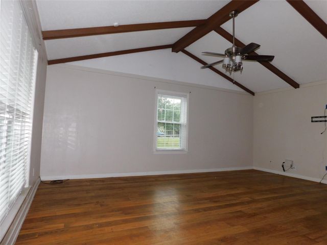 11024 S Hwy 71, El Campo, TX 77437