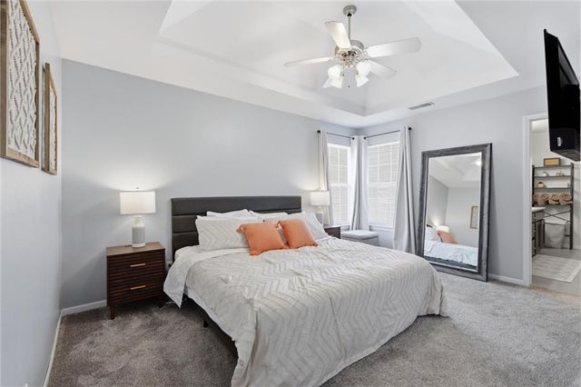 2140 SW Gooseberry Lane, Lee's Summit, MO 64082