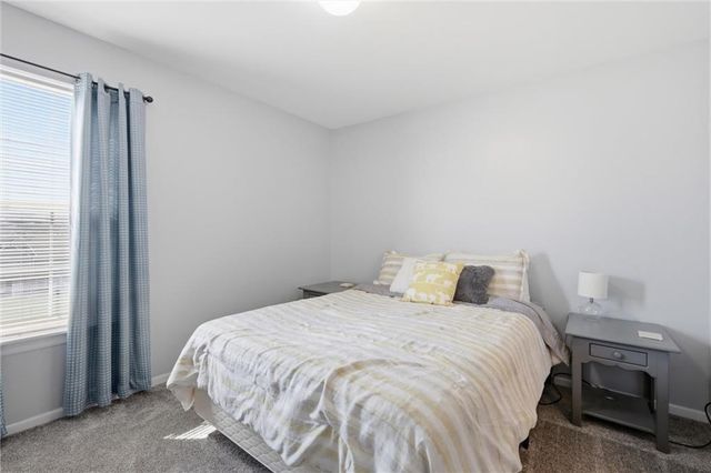 2140 SW Gooseberry Lane, Lee's Summit, MO 64082