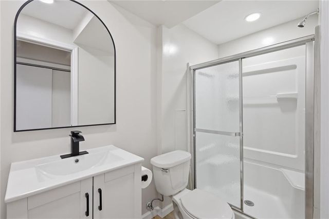 2140 SW Gooseberry Lane, Lee's Summit, MO 64082