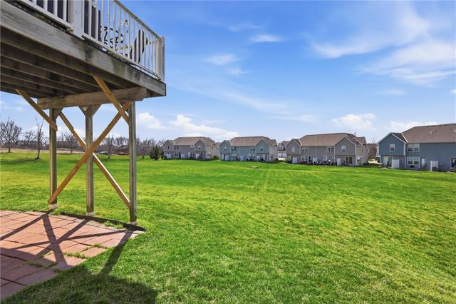 2140 SW Gooseberry Lane, Lee's Summit, MO 64082