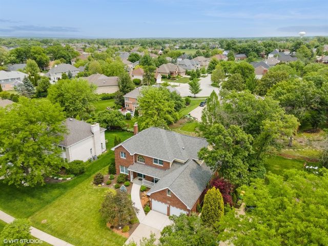 1373 Notre Dame Drive, Lemont, IL 60439