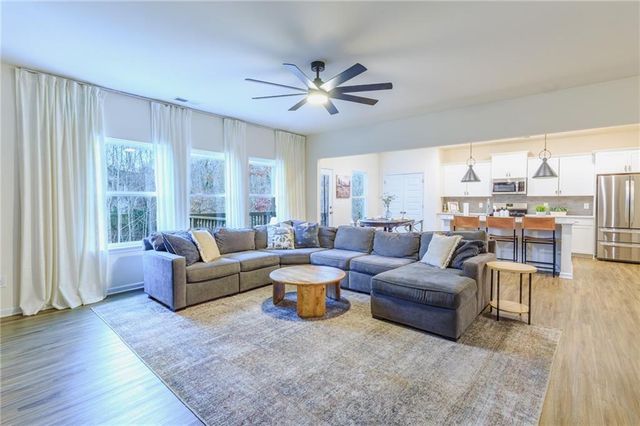 132 Lynwood Lane, Ball Ground, GA 30107