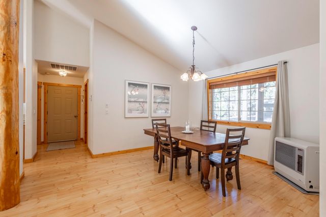 55595 Wagon Master Way, Bend, OR 97707