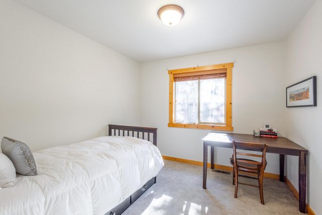 55595 Wagon Master Way, Bend, OR 97707