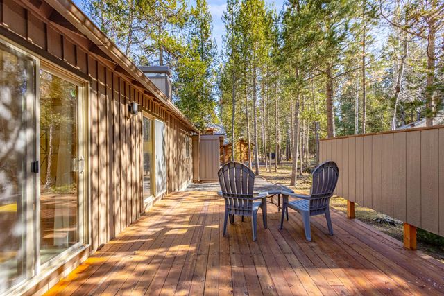 55595 Wagon Master Way, Bend, OR 97707