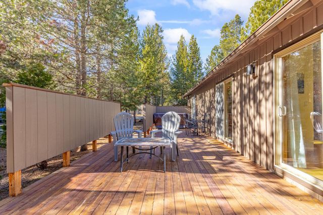 55595 Wagon Master Way, Bend, OR 97707