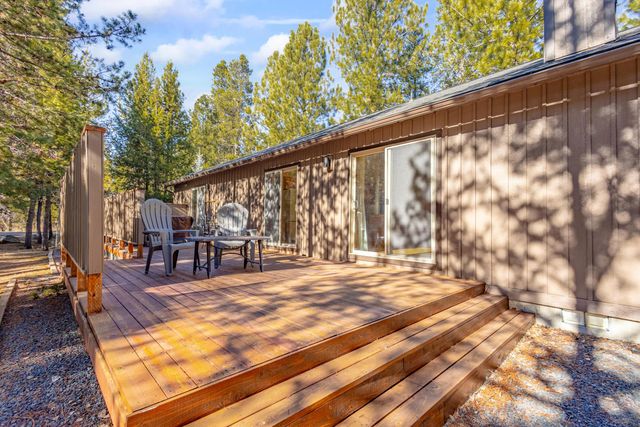 55595 Wagon Master Way, Bend, OR 97707