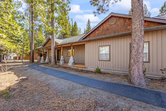 55595 Wagon Master Way, Bend, OR 97707