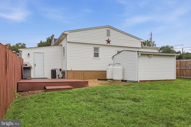 1450 ANDERSON ST, Front Royal, VA 22630