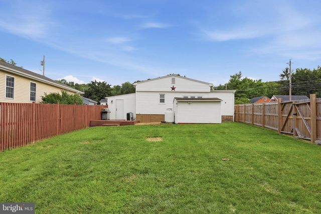 1450 ANDERSON ST, Front Royal, VA 22630