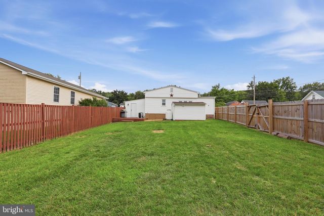 1450 ANDERSON ST, Front Royal, VA 22630
