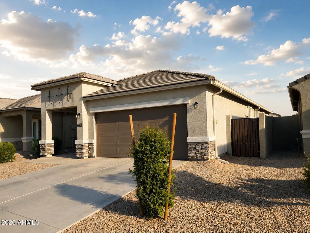 35385 W SAN ALVAREZ Avenue, Maricopa, AZ 85138 — photo 2