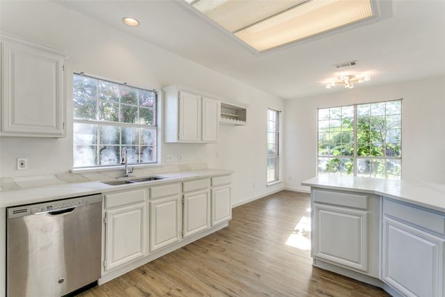 1925 Sunrise Trail, Lewisville, TX 75067