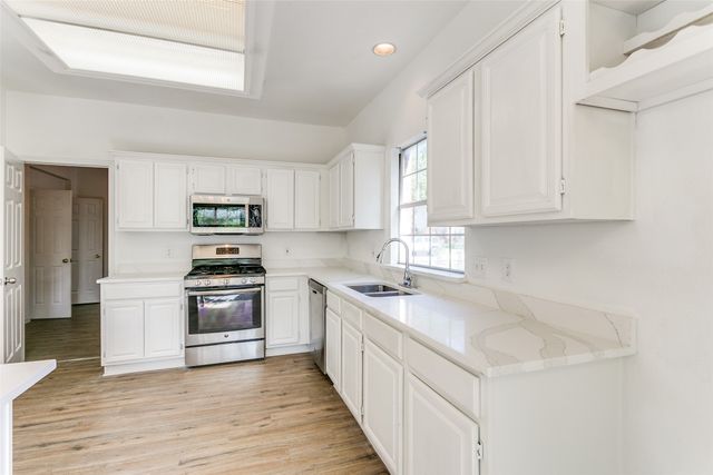 1925 Sunrise Trail, Lewisville, TX 75067