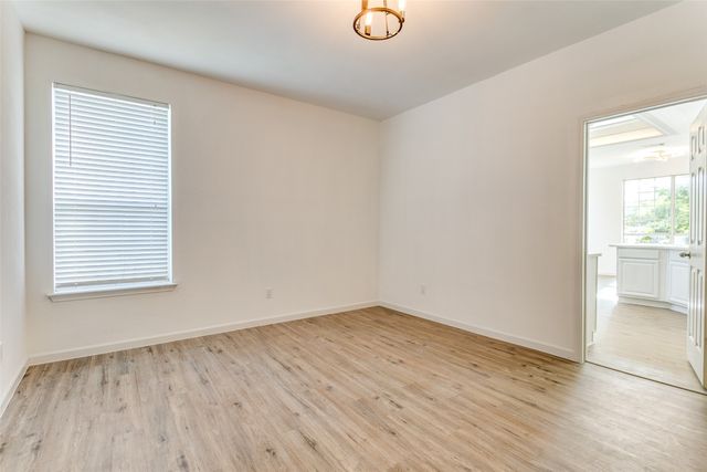 1925 Sunrise Trail, Lewisville, TX 75067