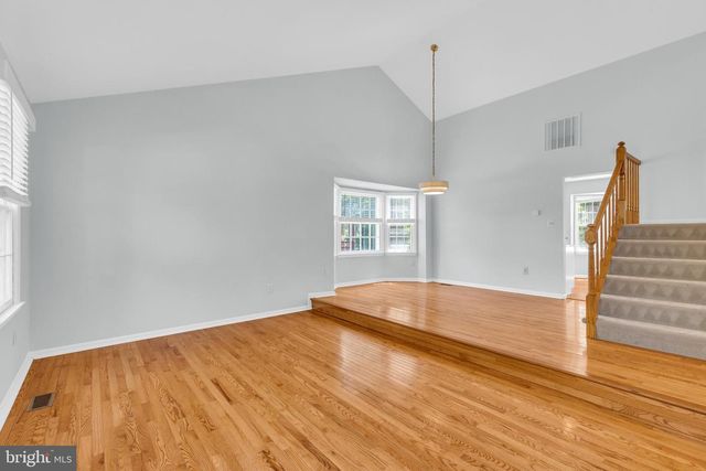6458 WOODMERE PL, Centreville, VA 20120