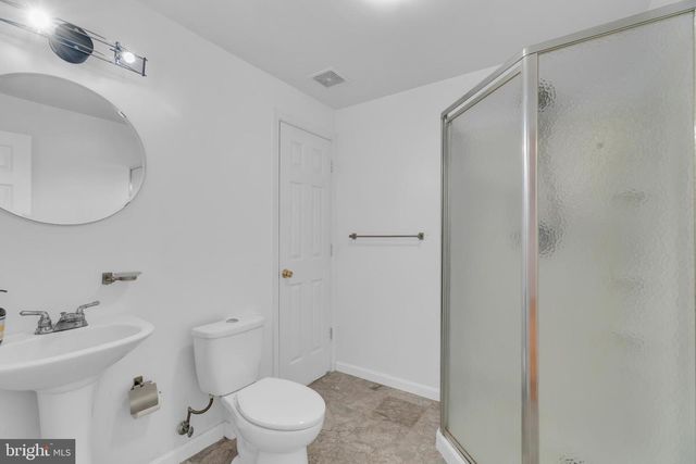 6458 WOODMERE PL, Centreville, VA 20120