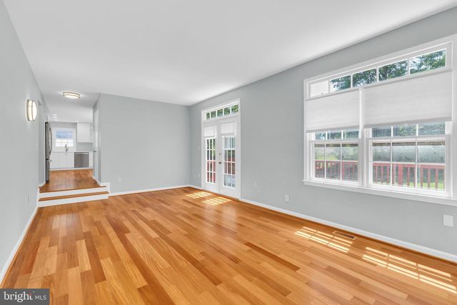 6458 WOODMERE PL, Centreville, VA 20120