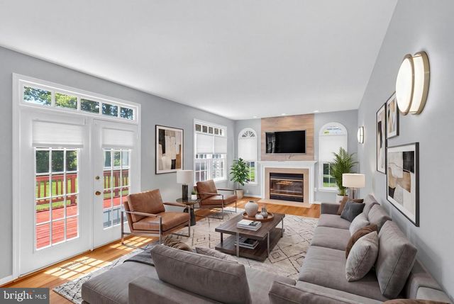 6458 WOODMERE PL, Centreville, VA 20120