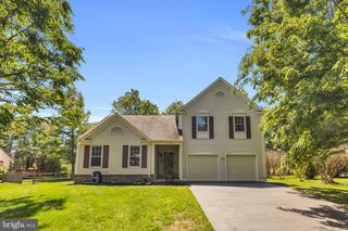 6458 WOODMERE PL, Centreville, VA 20120