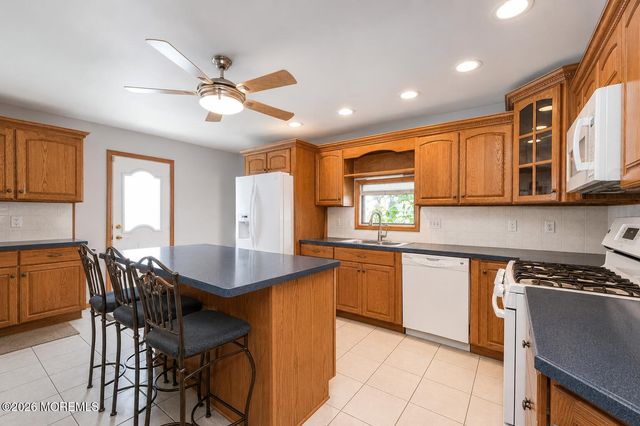 199 Princeton Road, Parlin, NJ 08859