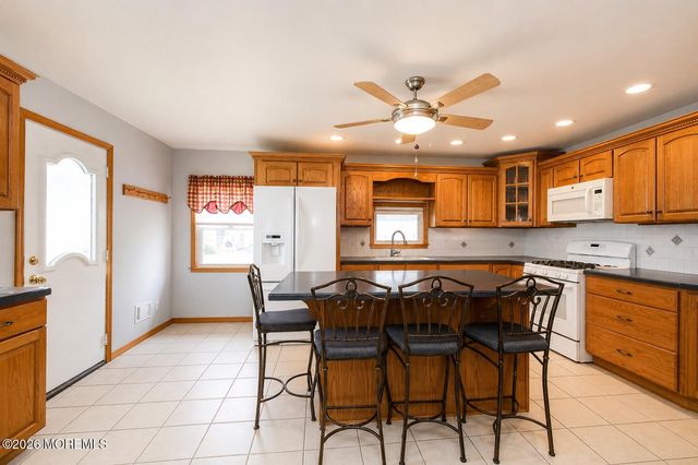 199 Princeton Road, Parlin, NJ 08859