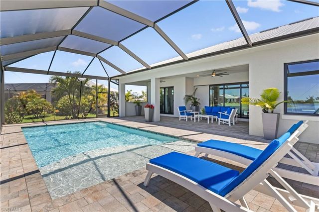 2410 Kismet Lakes LN, Cape Coral, FL 33993