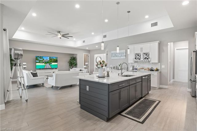 2410 Kismet Lakes LN, Cape Coral, FL 33993