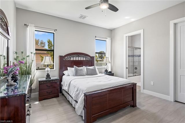 2410 Kismet Lakes LN, Cape Coral, FL 33993